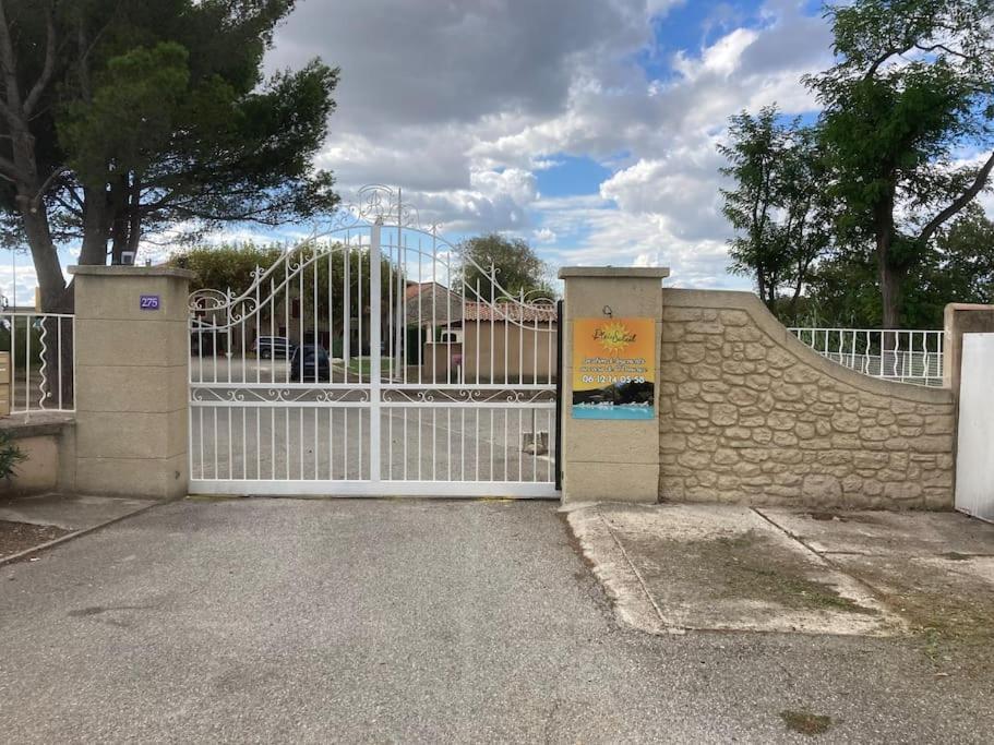 Studio « Saint-Petersbourg » A Avignon Exterior photo